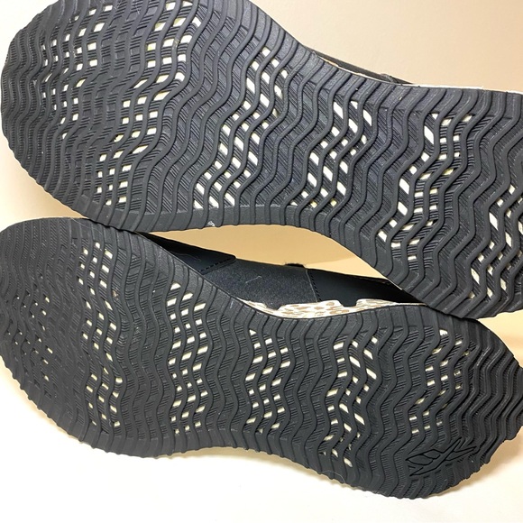 Reebok Zig Dynamica Adventure Sneakers Black Leopard Soles Women’s Size 7.5 - Picture 10 of 10